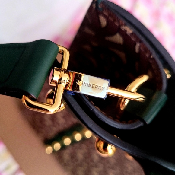 Handbag - Picture 5 of 16